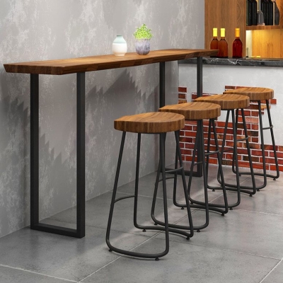 Industrieller Terrassen-Bartisch mit Schlitten aus massivem Holz und Metall in Natur