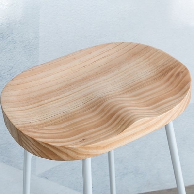 Tresenhocker aus massivem Holz, moderner armloser Hocker f&uuml;r das Wohnzimmer