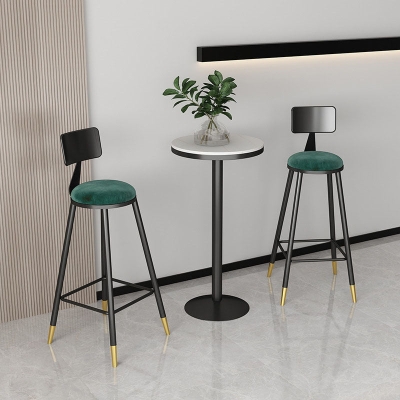Glamour&ouml;ser Metall-Barhocker mit Samtfu&szlig;st&uuml;tze und niedriger R&uuml;ckenlehne in mattem Finish f&uuml;r Zuhause