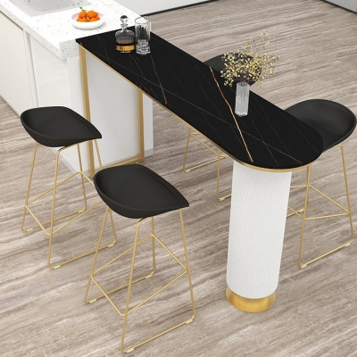 Zeitgen&ouml;ssischer Freiform-Stehtisch f&uuml;r den Innenbereich, Stehtisch mit Steinplatte und Metallsockel