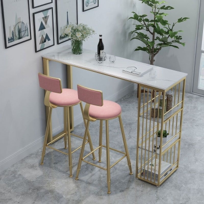 Gepolsterter Thekenhocker im Glam-Stil, runder armloser Barhocker mit Metallbeinen
