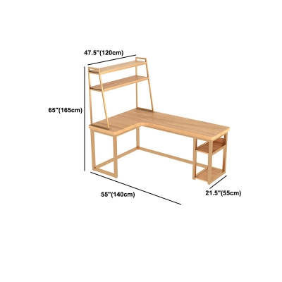 Bureau contemporain en forme de L en bois massif avec &eacute;tag&egrave;res