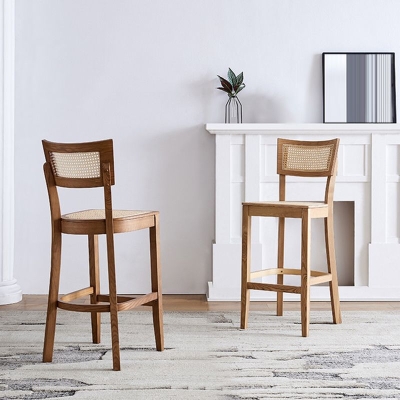 Bar- und Thekenhocker aus massivem Holz, armlose Thekenhocker