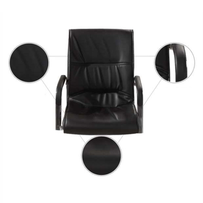 Schreibtischstuhl aus Kunstleder und Chromrahmen, gepolsterte Armlehnen, B&uuml;rostuhl