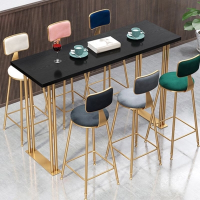 Rechteckiger Bistro-Pub-Tisch im glamour&ouml;sen Stil mit Holzplatte f&uuml;r die Terrasse