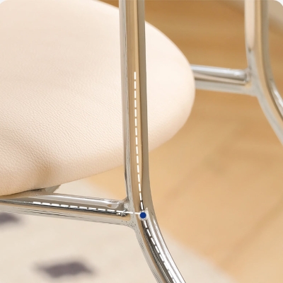 Moderner Beistellstuhl aus Leder mit offener R&uuml;ckenlehne f&uuml;r den Innenbereich f&uuml;r Zuhause