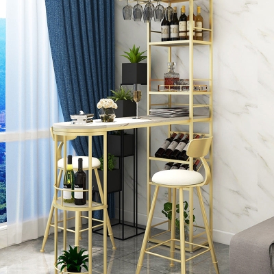 Tavolo da bar con base portaoggetti in metallo Tavolo da bar moderno in pietra con portabottiglie e portabicchieri da vino