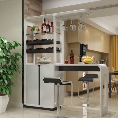 Moderner rechteckiger Bartisch aus Holz mit Weinschrank f&uuml;r das Wohnzimmer