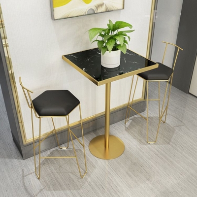 Moderner Bartisch, Esstisch mit Sockel f&uuml;r das Wohnzimmer in der K&uuml;che