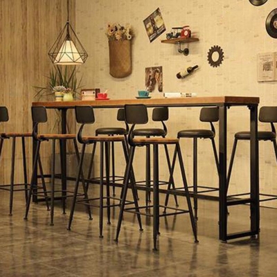 Industrieller Bartisch, rechteckiger Bistrotisch aus massivem Holz mit Bockgestell in Schwarz