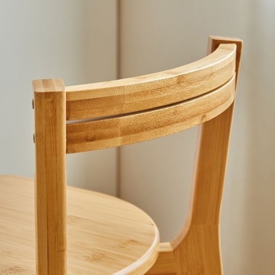 Moderner Barhocker aus massivem Holz mit niedriger R&uuml;ckenlehne f&uuml;r das Restaurant