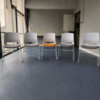 Moderner Konferenzstuhl mit verchromtem Metallgestell, armloser Computer-Schreibtischstuhl