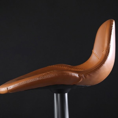 Sgabelli da bar girevoli in pelle stile industriale Sgabelli con schienale basso regolabili