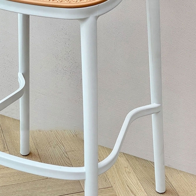 Thekenhocker im modernen Stil mit R&uuml;ckenlehne, Metallgestell und 4 Beinen
