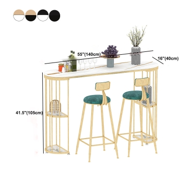 Ovaler Bartisch aus gesintertem Stein f&uuml;r das Wohnzimmer in der K&uuml;che