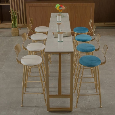Glamour&ouml;ser Tisch in Barh&ouml;he mit Tischplatte aus Kunstmarmor f&uuml;r die Terrasse