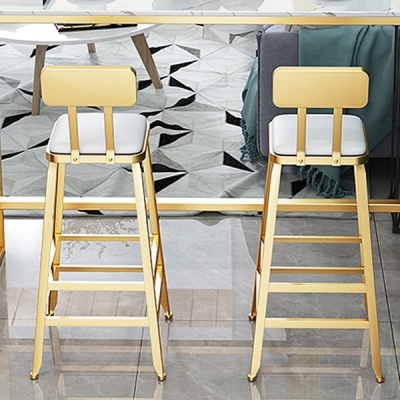 Metall-Barhocker, industrieller armloser Barhocker mit goldenen Metallbeinen