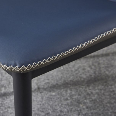 Sedia da pranzo Wingback con finitura opaca e struttura in metallo Sedia laterale moderna per cucina