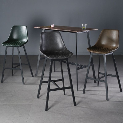 Moderner Barhocker aus PU-Leder mit Schalensitz und Metallbeinen