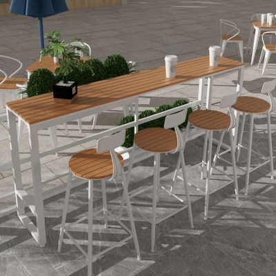 Industrielles Bartisch-Set aus Kunstholz, 1/5-teilig, Thekentisch mit wei&szlig;en Hockern