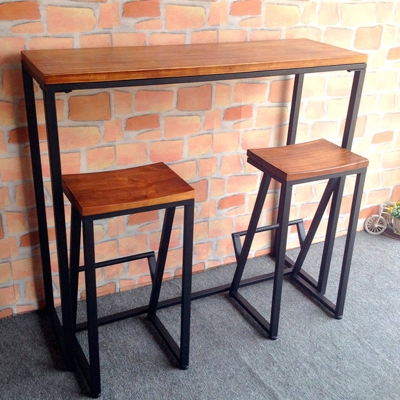 Barhocker mit Metallbeinen, moderner, r&uuml;ckenfreier Barhocker aus massivem Holz