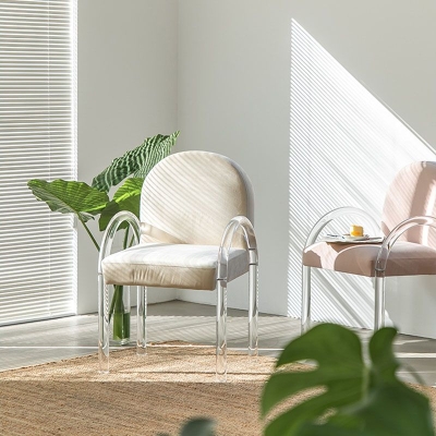 Samt-Matt-Finish-Esszimmerstuhl im Designer-Stil f&uuml;r Zuhause mit massiver R&uuml;ckenlehne