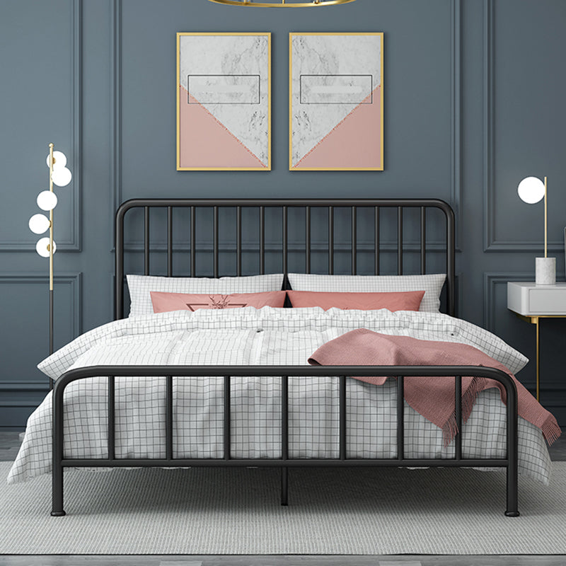 Letto a giorno Glam in tinta unita Letto in metallo a giorno con gambe dorate personalizzate